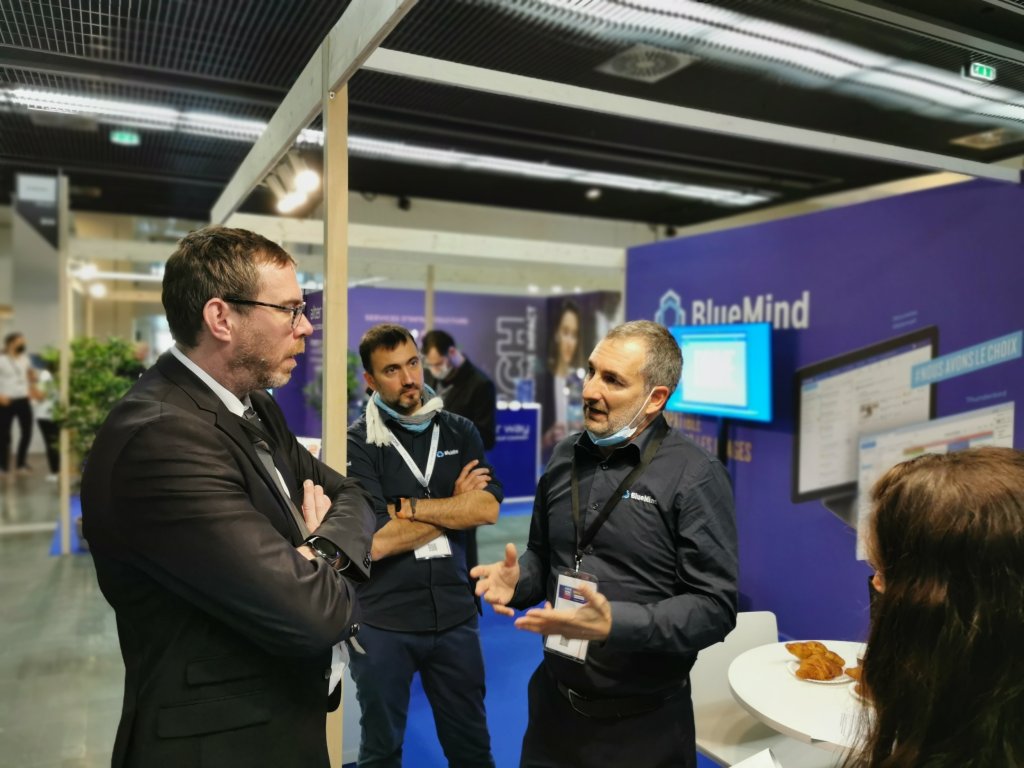 Pierre Baudracco et Sylvain Garcia de BlueMind rencontrent le député Latombe à l'occasion d'OSXP 2021